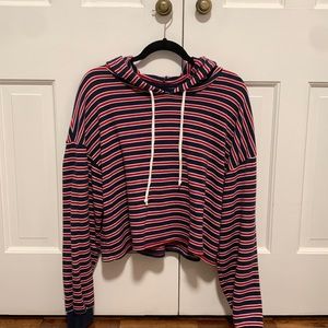 American Eagle red and blue striped cropped hoodie size XL
